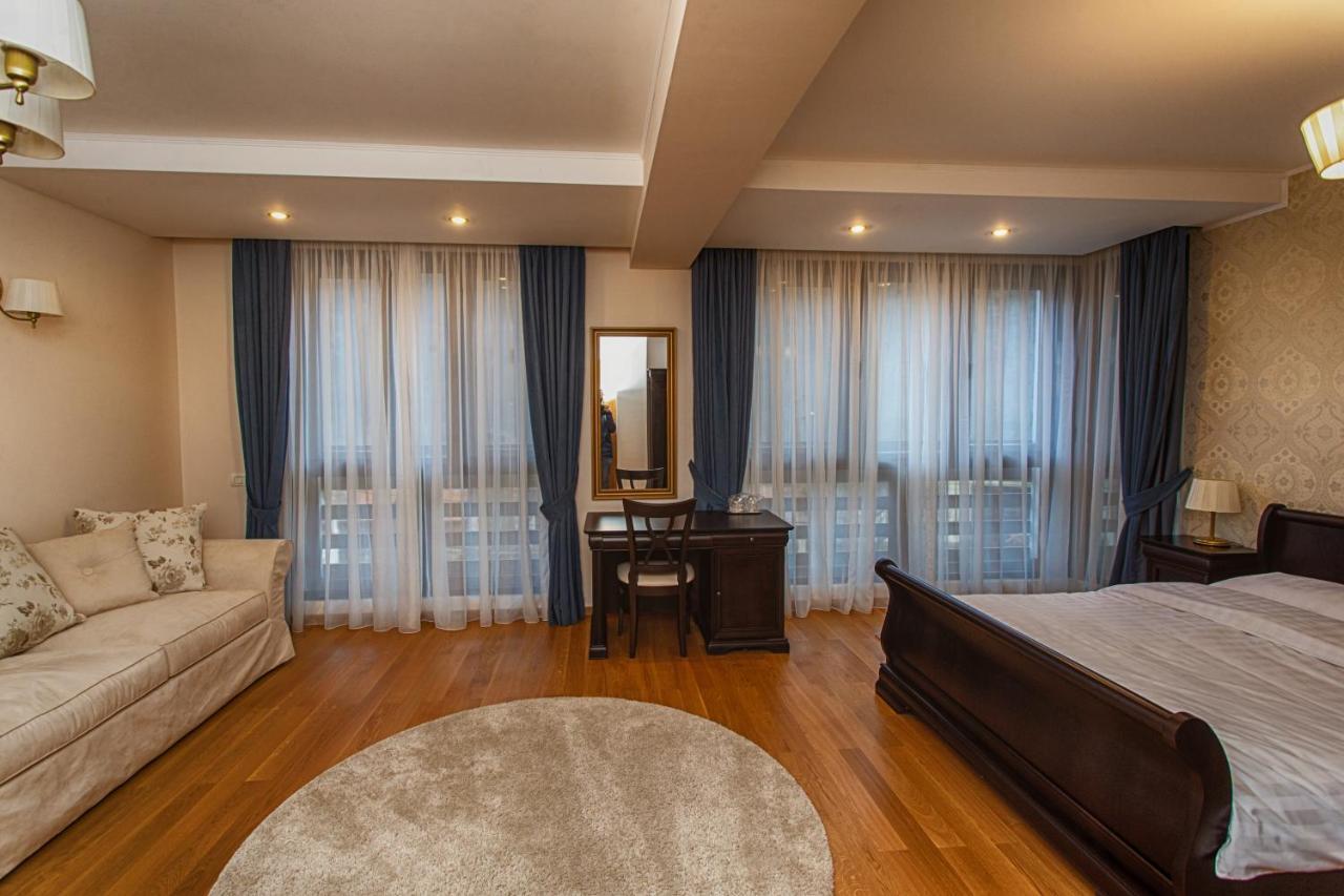 Vila Imperial Bed and Breakfast Sinaia Buitenkant foto